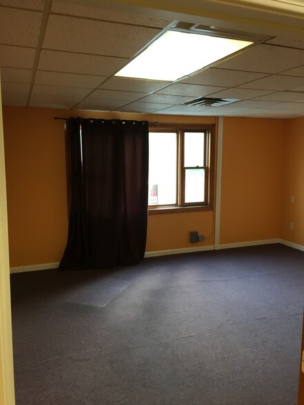 More Photos Of 80 Worcester St, North Grafton Storefront Retail Office For Lease