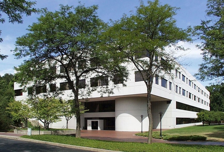 More Photos Of 900 Long Ridge Rd, Stamford Office For Lease