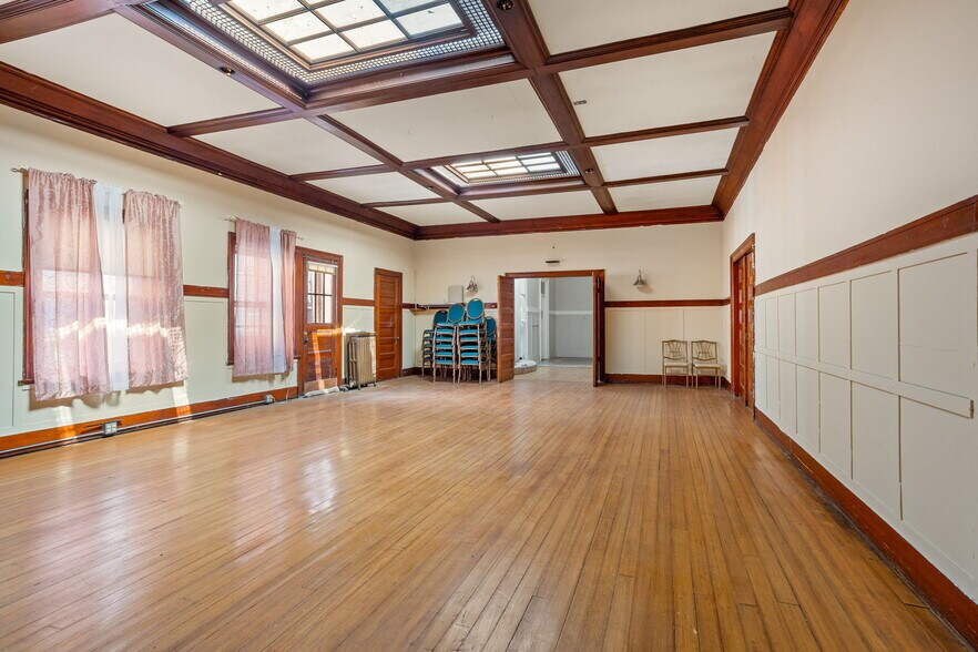 More Photos Of , Colorado Springs Office For Sale