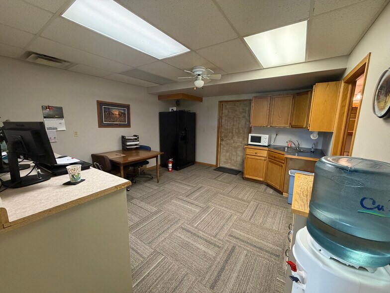 More Photos Of 1401 E 1st St, Ogallala Office For Sale