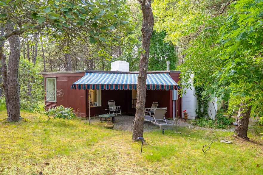 More Photos Of 25 Way 055., Wellfleet Apartments For Sale