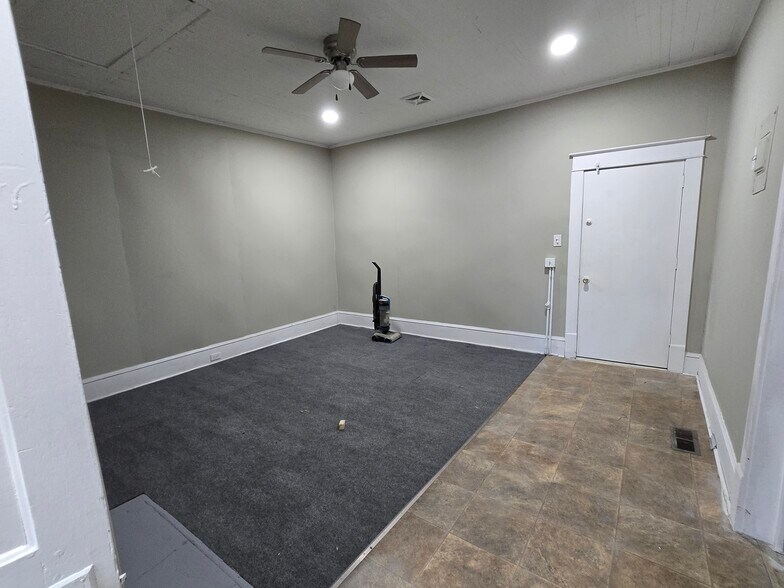 More Photos Of 325 Winslow St, Fayetteville Loft Creative Space For Lease