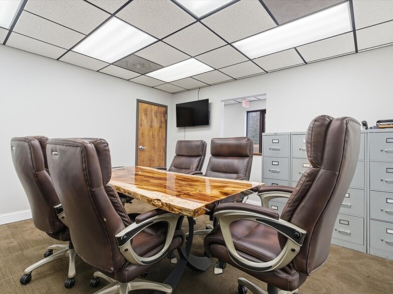 More Photos Of 2118 Carolina Place Dr, Fort Mill Warehouse For Sale