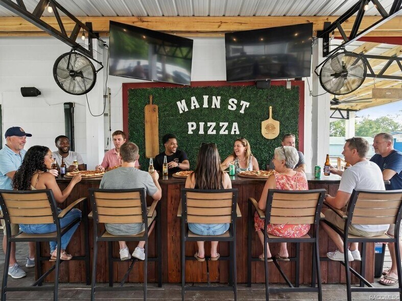More Photos Of 125 N Main St, Hastings Restaurant For Sale