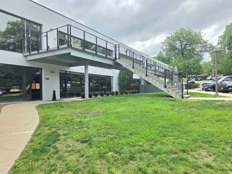 More Photos Of 1 Executive Blvd, Suffern Office For Lease