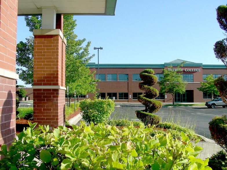 More Photos Of 11600-11630 S Kedzie Ave, Merrionette Park Medical For Lease