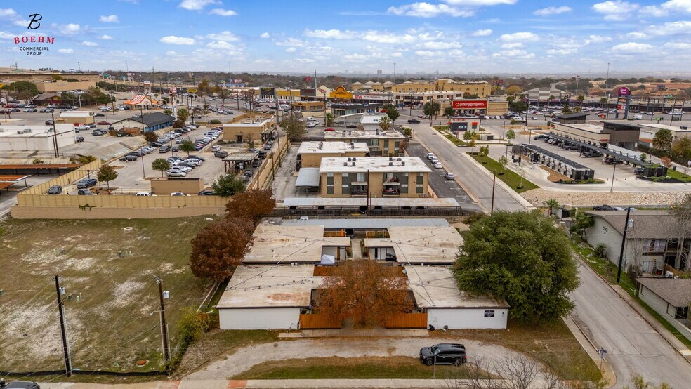More Photos Of 600 Gentleman Rd, Balcones Heights Apartments For Sale