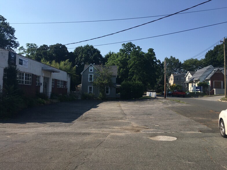 More Photos Of 26 Valley Rd, Port Washington Industrial For Sale