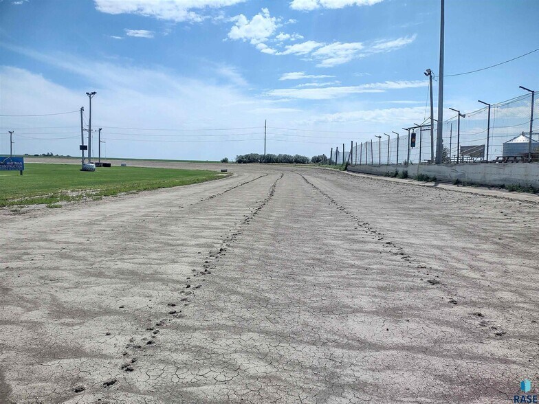 More Photos Of 1300 SE 3rd Ave, Miller Land For Sale