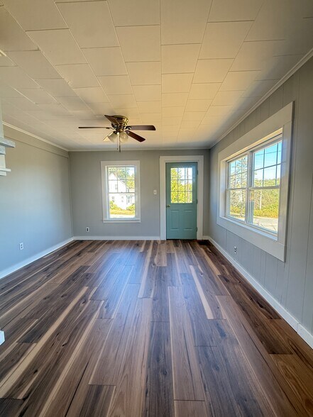 More Photos Of 36 Green Head Rd, Stonington Apartments For Sale