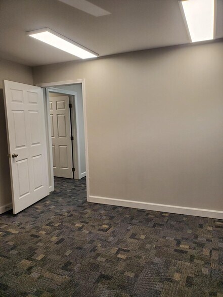 More Photos Of 1738 Hillandale Rd, Durham Office For Lease