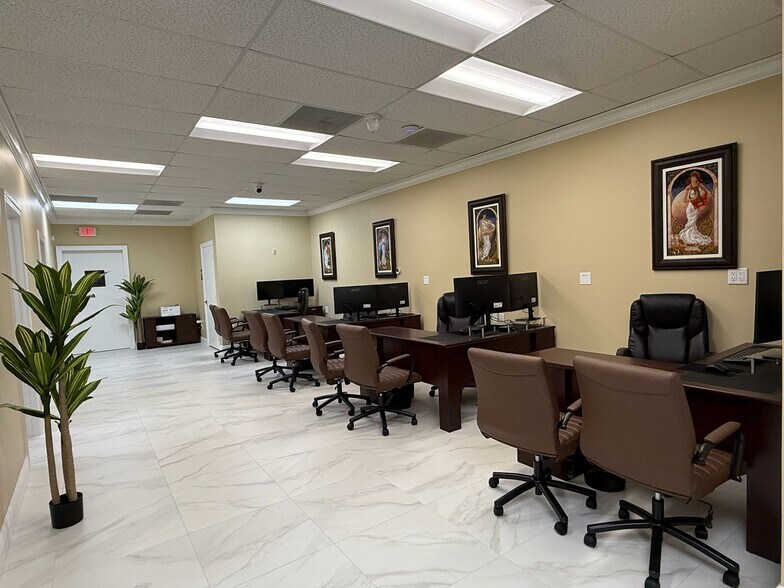 More Photos Of 4851 W Hillsboro Blvd, Coconut Creek Coworking Space