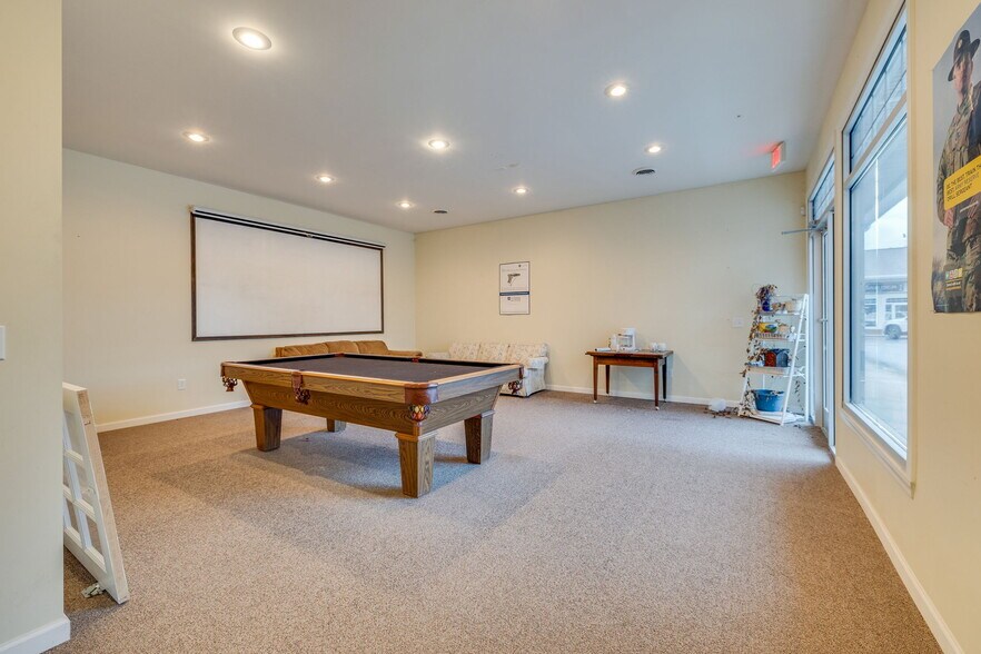 More Photos Of 3815 Highway 66 S, Rogersville Office For Lease