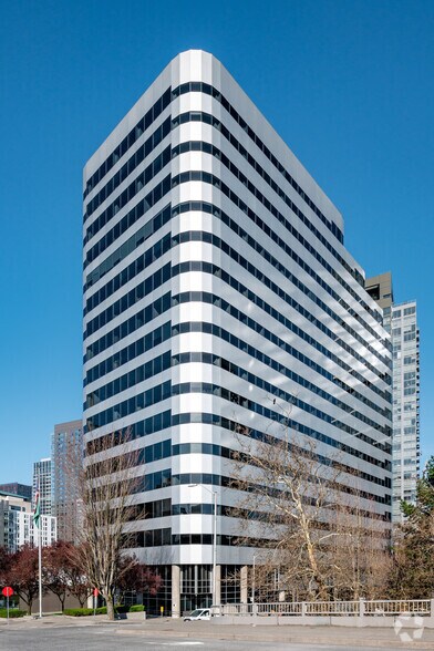 More Photos Of 1100 Olive Way, Seattle Office For Lease