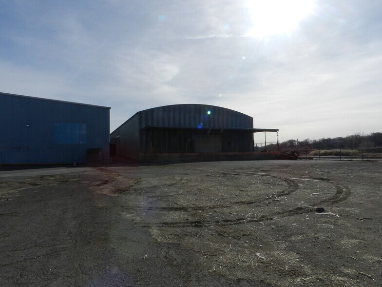 More Photos Of 430 W 8th St, Delta Unknown For Lease