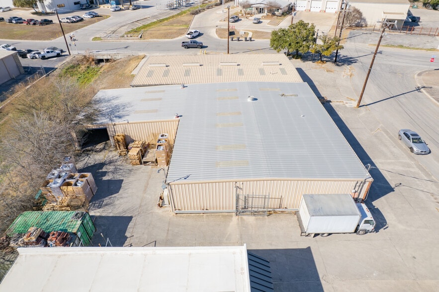 More Photos Of 146 Interloop Rd, San Antonio Warehouse For Lease