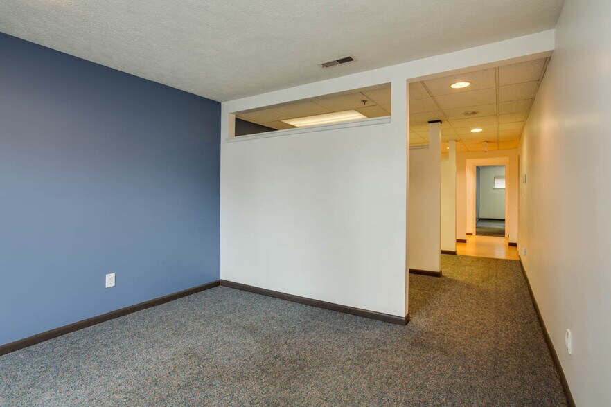 More Photos Of 1140 E Market St, Charlottesville Office For Lease