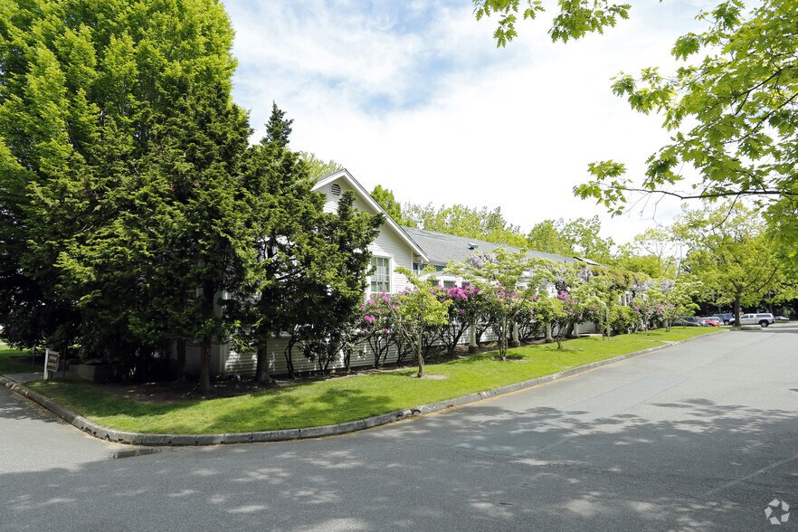 More Photos Of 2611 NE 125th St, Seattle Medical For Lease