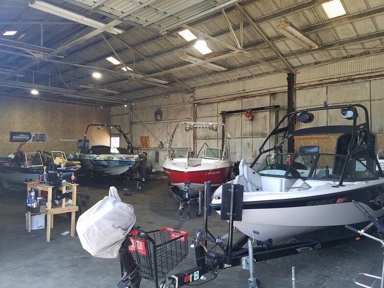 More Photos Of 3990 Broadway St, Eureka Showroom For Sale