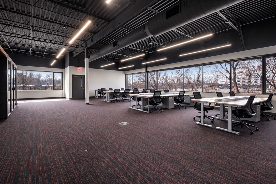 More Photos Of 150 Ann St NW, Grand Rapids Bank For Sale