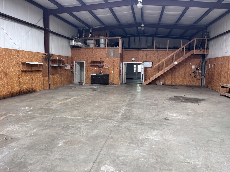More Photos Of 1736 Wylds Rd, Augusta Light Manufacturing For Lease