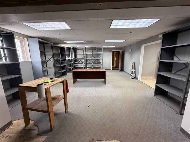 More Photos Of 234 Brooks St, Worcester Warehouse For Lease