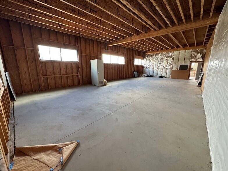 More Photos Of 340 E George Hopper Rd, Burlington Healthcare For Lease