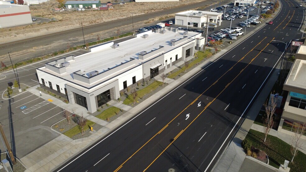 More Photos Of 7034 W Clearwater Ave, Kennewick General Retail For Lease