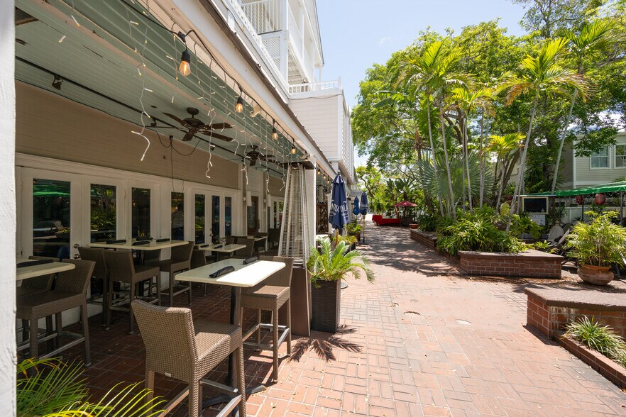 More Photos Of 1075 Duval St, Key West Apartments For Sale