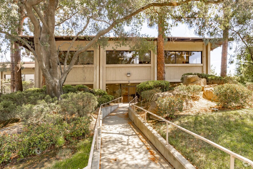 More Photos Of 2969 Prospect Park Dr, Rancho Cordova Office For Lease