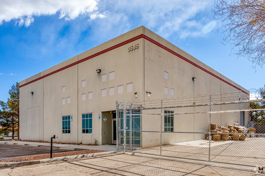 More Photos Of 3685 Post Rd, Las Vegas Warehouse For Sale