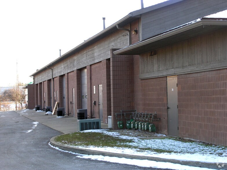 More Photos Of 1245 S Cleveland Massillon Rd, Akron Unknown For Lease