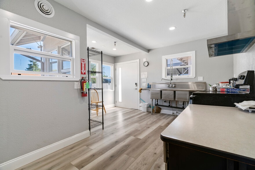 More Photos Of 431 W J St, Oakdale Assisted Living For Sale