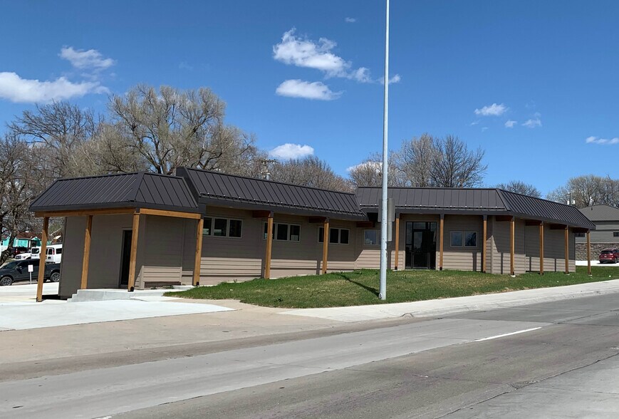 Primary Photo Of 4930 L St, Omaha Storefront Retail Office For Lease