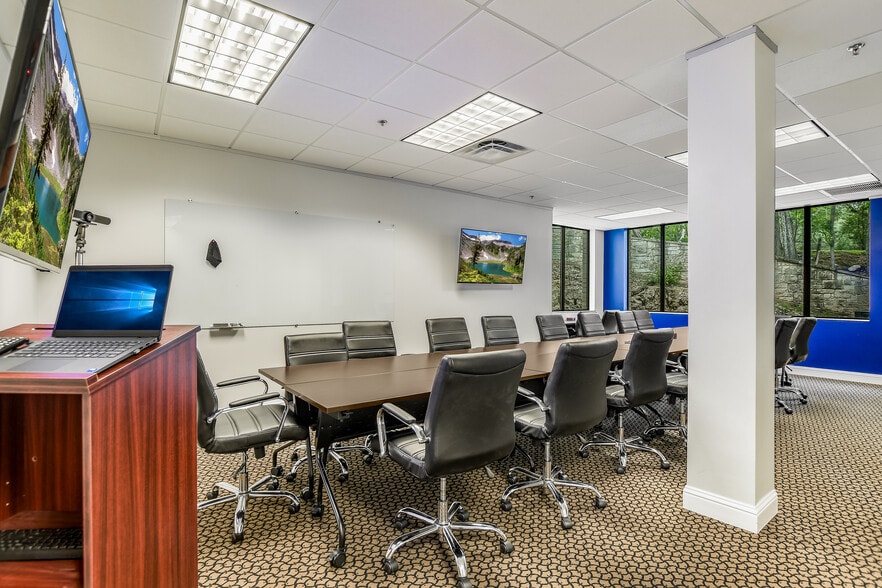 More Photos Of 4800 Bee Cave Rd, Austin Medical For Lease