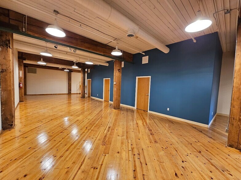 More Photos Of 517 S Wenatchee Ave, Wenatchee Self Storage For Sale