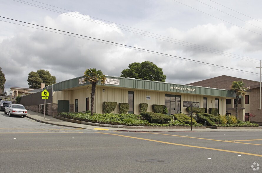 Primary Photo Of 19244 Redwood Rd, Castro Valley Office For Lease