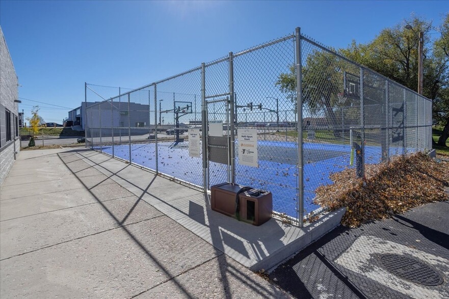 More Photos Of 1426 E Lincolnway, Cheyenne Sports And Entertainment For Sale