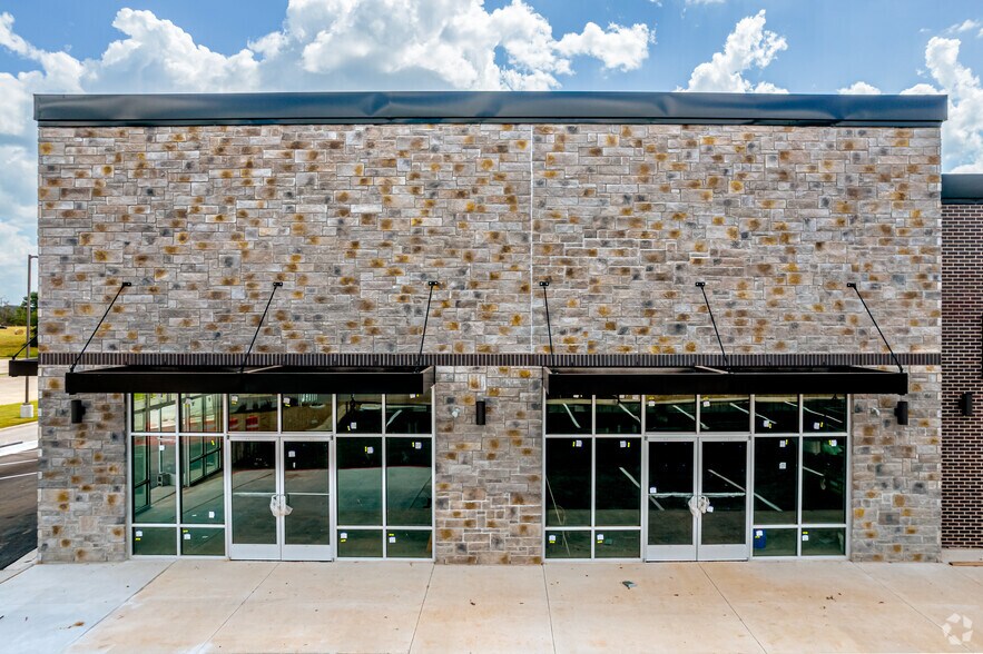 More Photos Of 1345 Henri De Tonti, Springdale Storefront For Lease