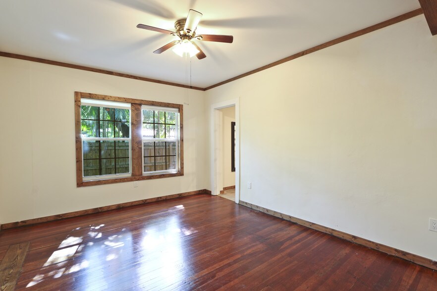 More Photos Of 2630 Natoma St, Coconut Grove Apartments For Sale