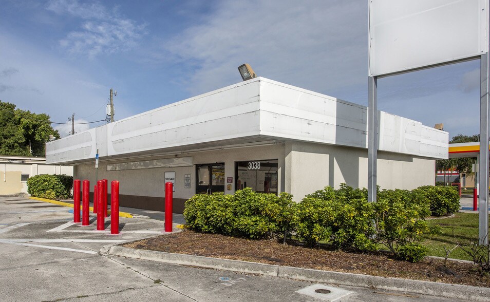 More Photos Of 3038/3052 Cleveland Ave, Fort Myers Storefront Retail Office For Sale