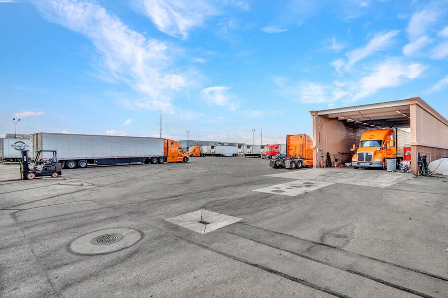 More Photos Of 60 Corporate Park Dr, Henderson Warehouse For Lease