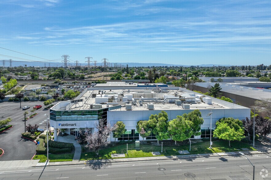 More Photos Of 43455 Osgood Rd, Fremont Warehouse For Lease