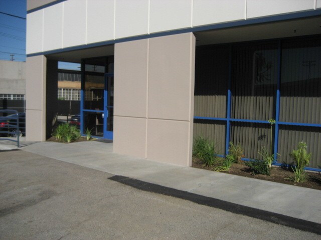 More Photos Of 1819 Dana St, Glendale Manufacturing For Lease