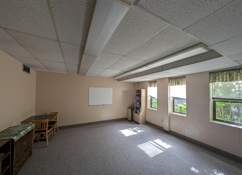 More Photos Of 6400 N University St, Peoria Religious Facility For Lease