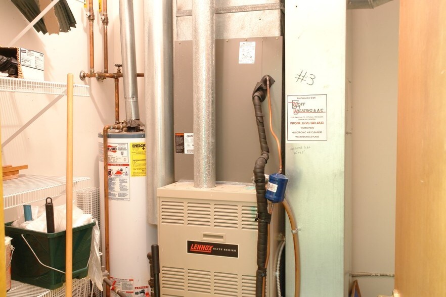 More Photos Of 103 Church St, O'Fallon Medical For Lease