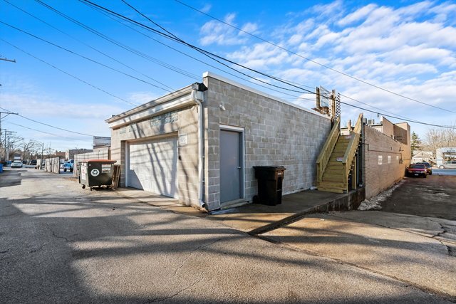 More Photos Of 10139 S Western Ave, Chicago Office For Lease