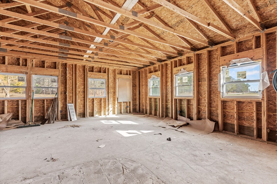 More Photos Of 201 W Saginaw Rd, Sanford Freestanding For Sale