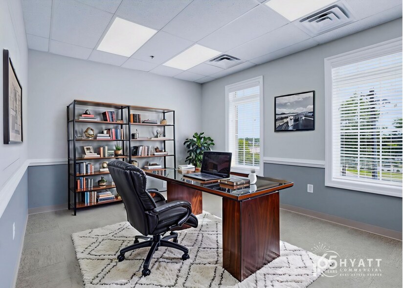 More Photos Of 23076 Three Notch Rd, California Office For Lease