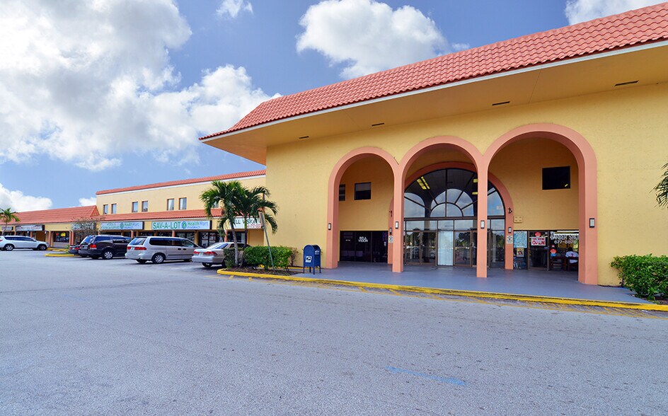 More Photos Of 5500 W Oakland Park Blvd, Lauderhill Unknown For Lease